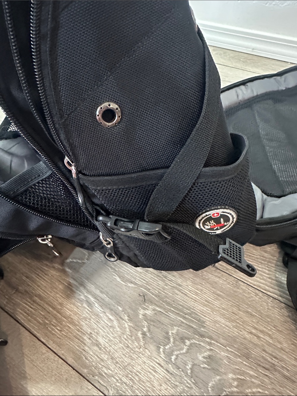 SwissGear 1900 ScanSmary TSA Backpack - Picture 11 of 11